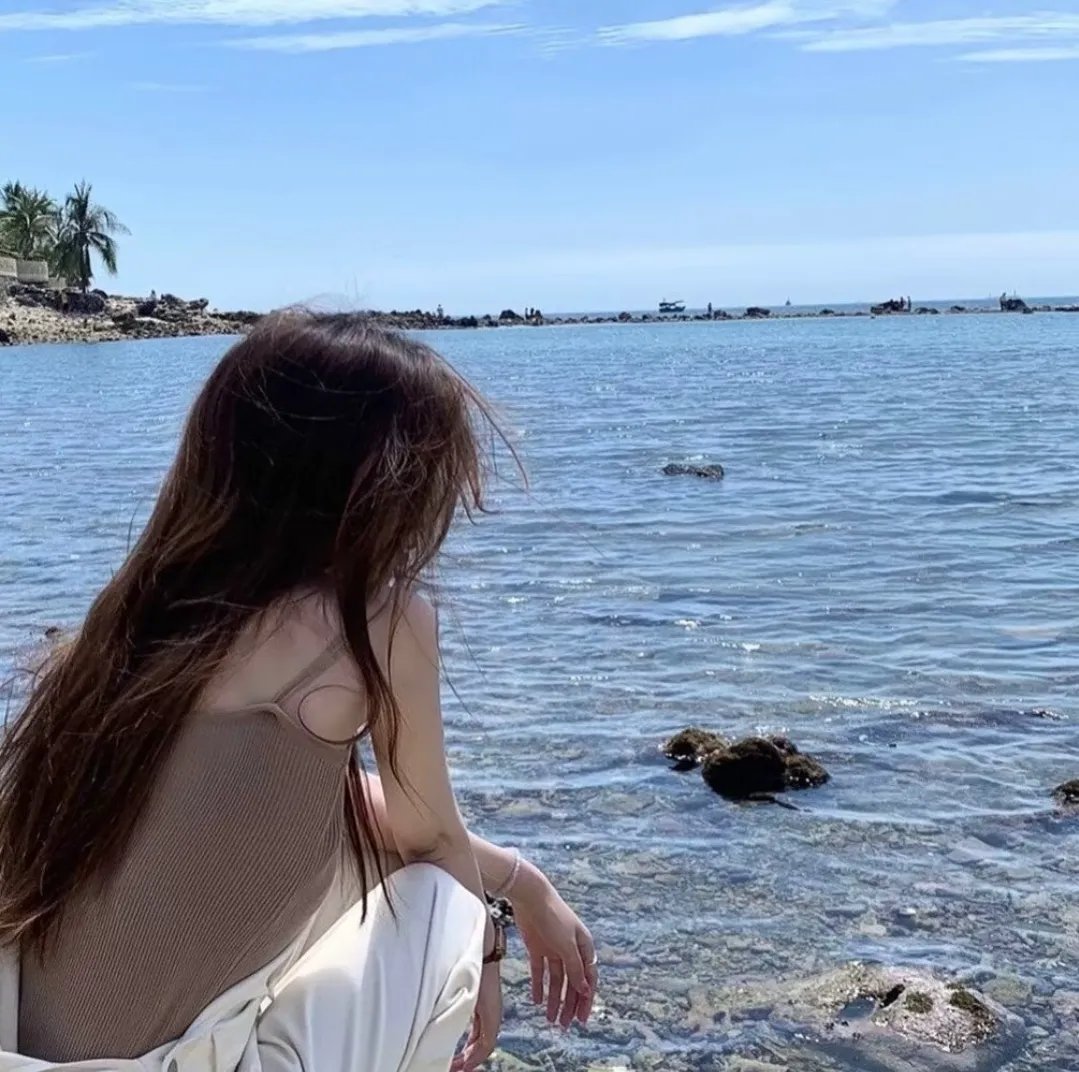 神秘之堡 海报